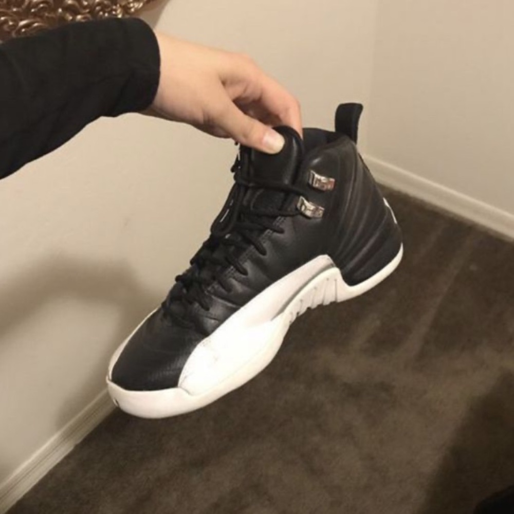 Jordan 12 Retro Black